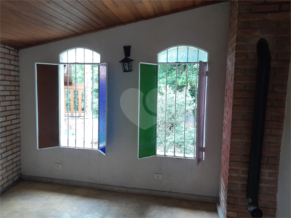 Vendo Casa no Butantã com 450 m2 Área construída e 75 m2 Total
