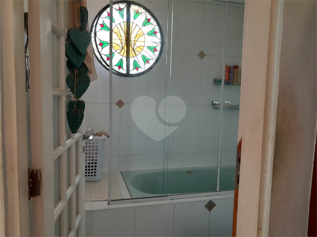 Vendo Casa no Butantã com 450 m2 Área construída e 75 m2 Total
