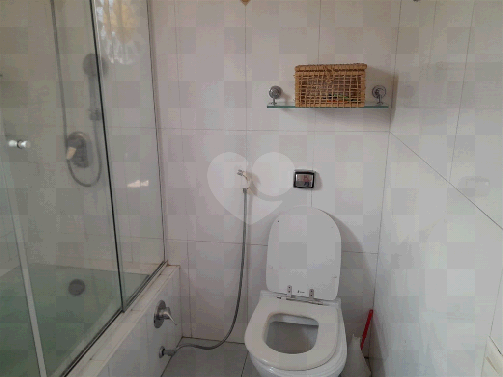 Vendo Casa no Butantã com 450 m2 Área construída e 75 m2 Total
