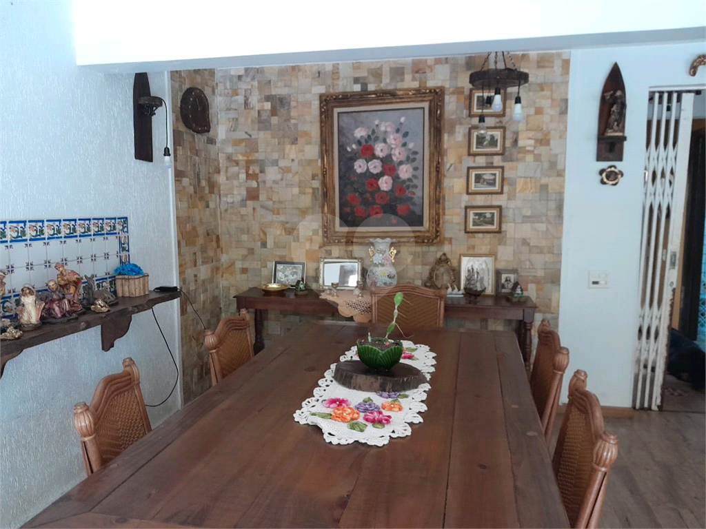Vendo Casa no Butantã com 450 m2 Área construída e 75 m2 Total
