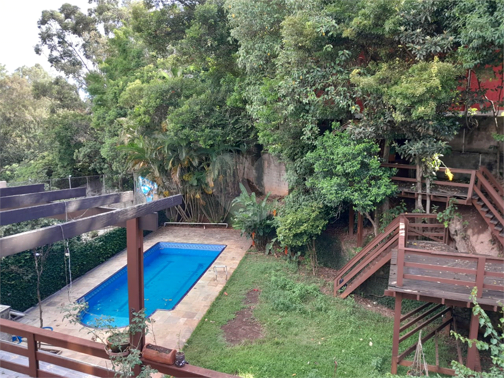Vendo Casa no Butantã com 450 m2 Área construída e 75 m2 Total
