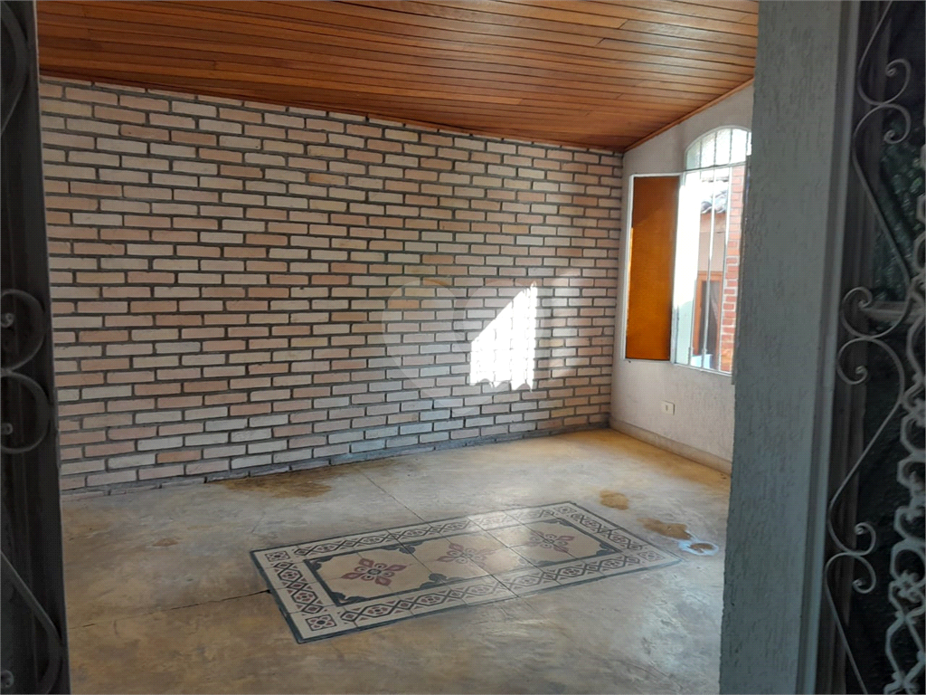 Vendo Casa no Butantã com 450 m2 Área construída e 75 m2 Total
