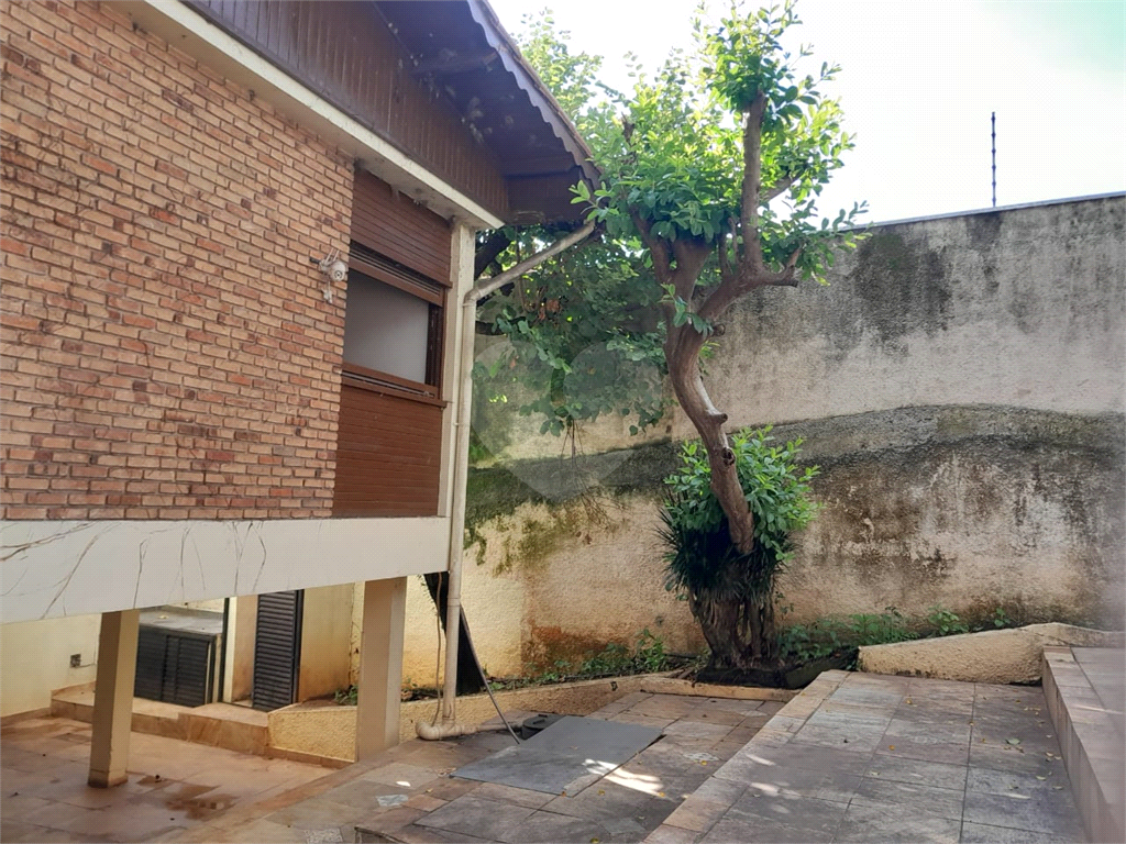 Vendo Casa no Butantã com 450 m2 Área construída e 75 m2 Total
