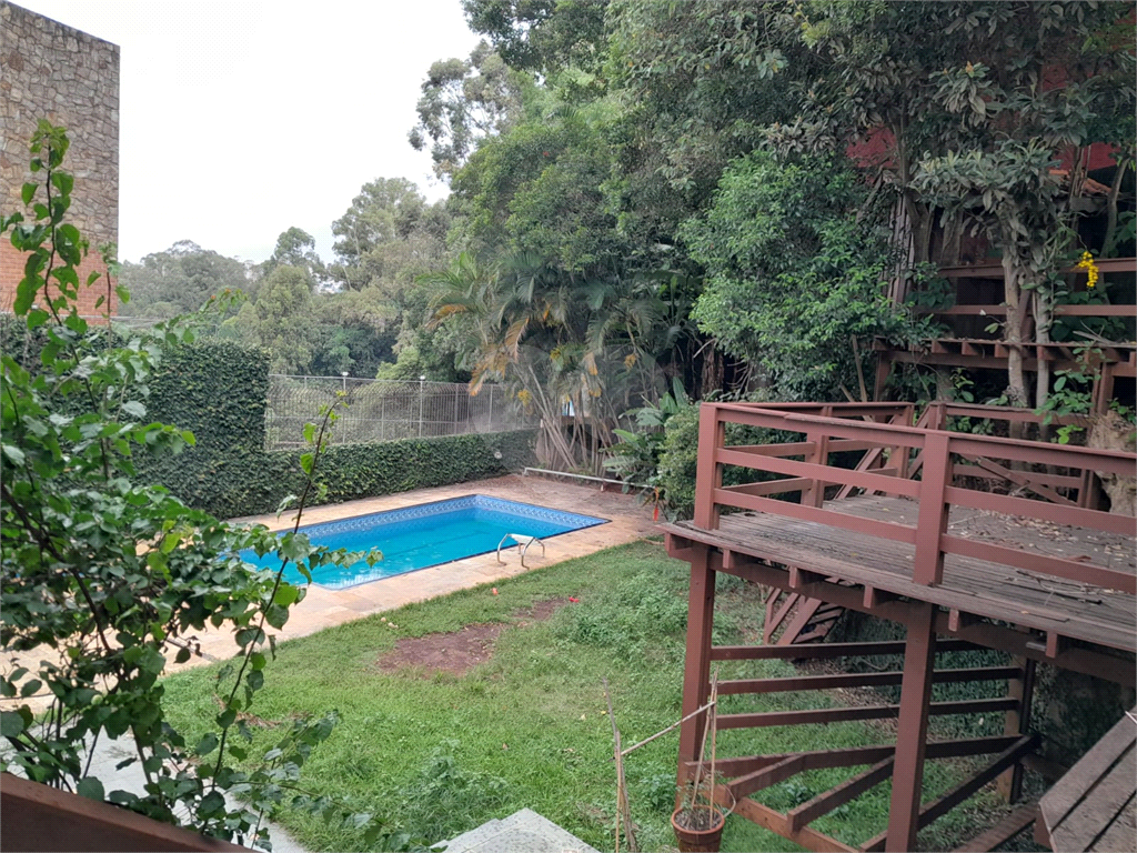 Vendo Casa no Butantã com 450 m2 Área construída e 75 m2 Total
