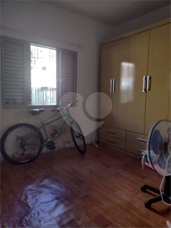 Casa à venda com 2 quartos, 300m² - Foto 12