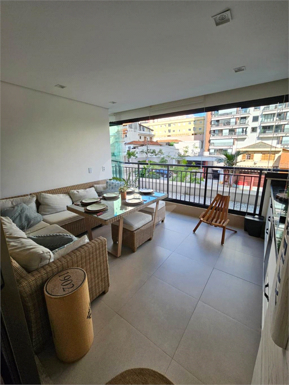 APARTAMENTO em SANTANA