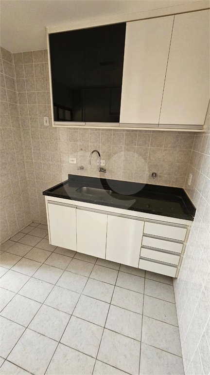 Apartamento à venda com 3 quartos, 83m² - Foto 11