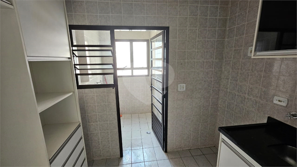 Apartamento à venda com 3 quartos, 83m² - Foto 12