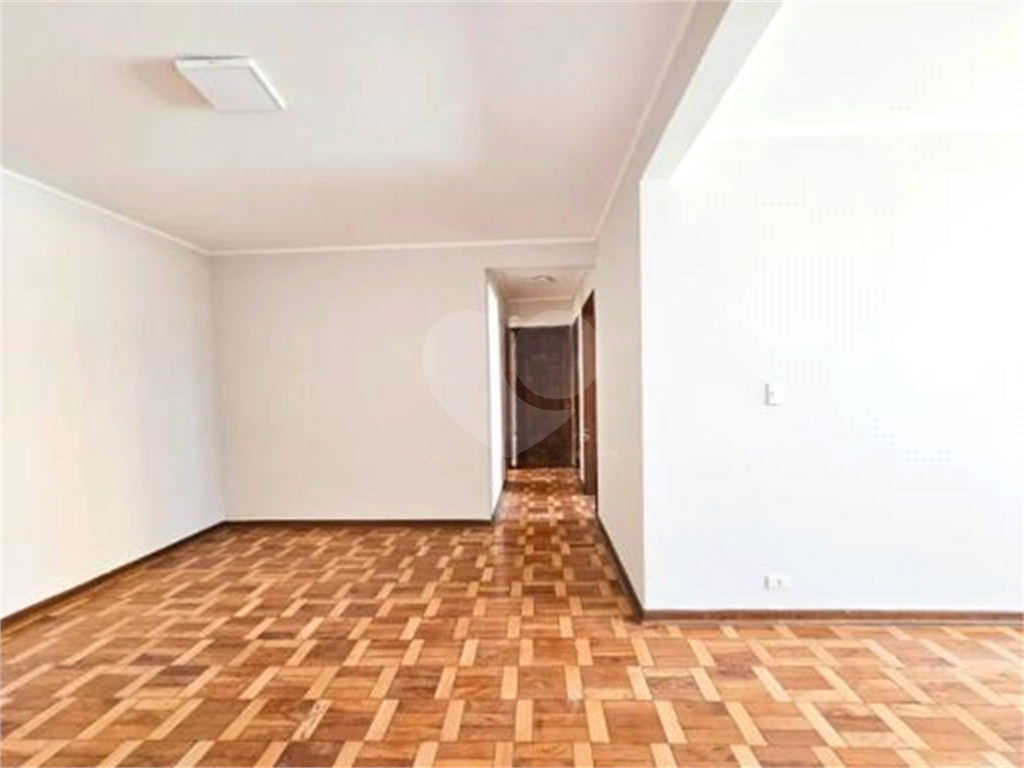 Apartamento à venda com 2 quartos, 79m² - Foto 4