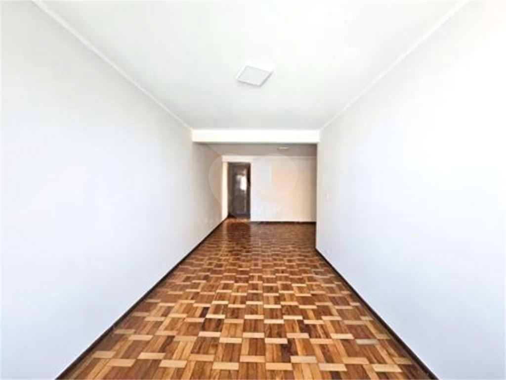 Apartamento à venda com 2 quartos, 79m² - Foto 3