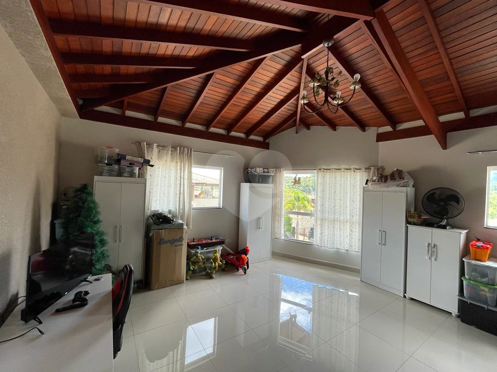 Casa à venda com 8 quartos, 500m² - Foto 10