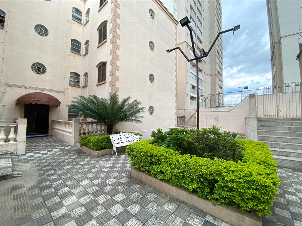 Apartamento 70m2 com 3 dormitórios na Vila Rosália  