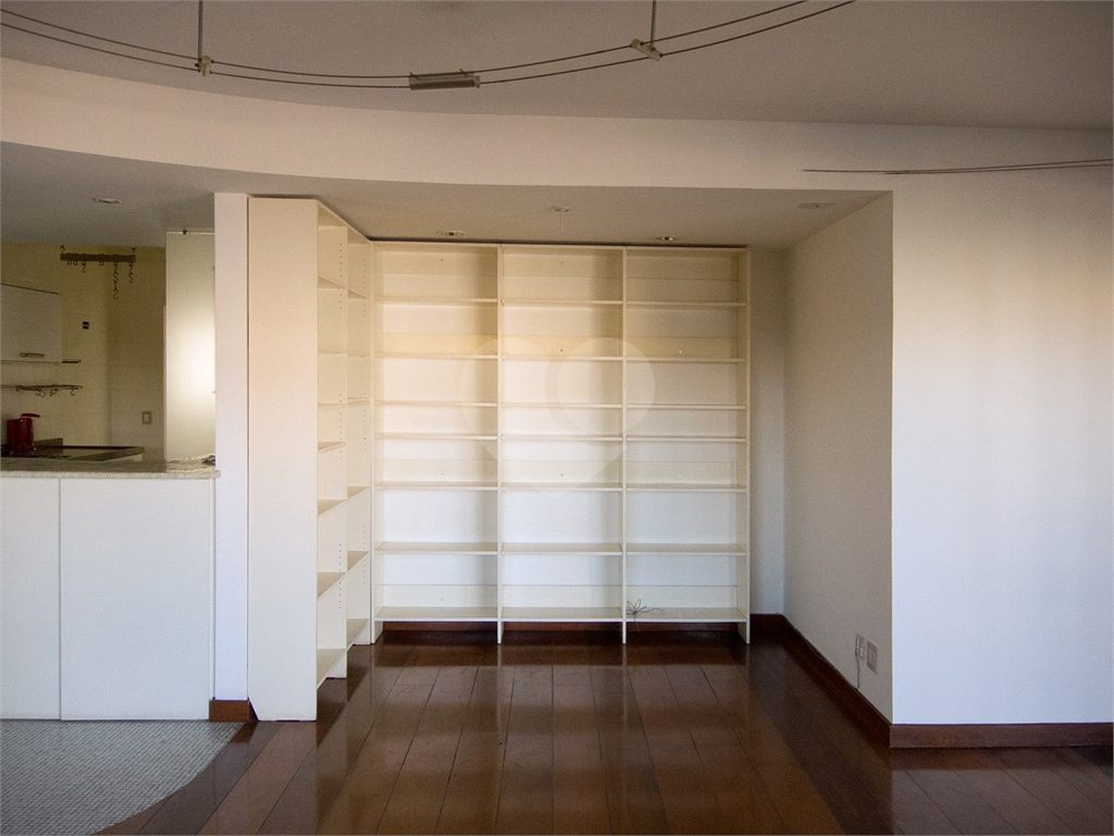 Venda apartamento , 3 dormitórios, 140 m2 em Pinheiros