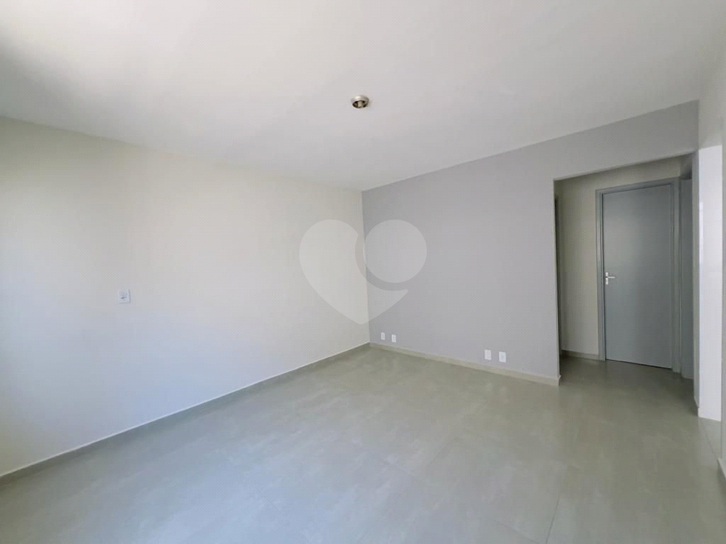 Apartamento à venda com 2 quartos, 49m² - Foto 3