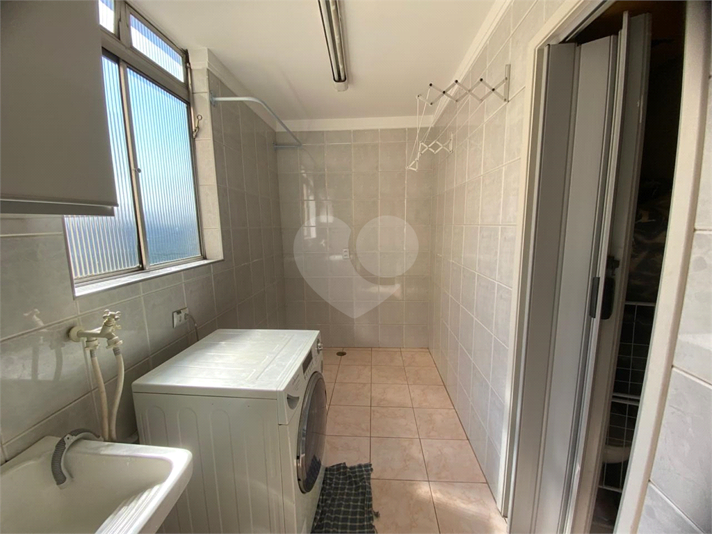 APARTAMENTO em HIGIENÓPOLIS