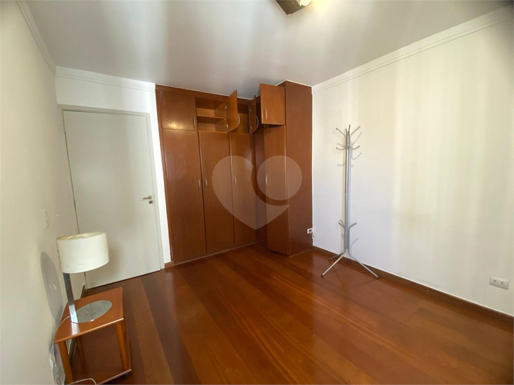 APARTAMENTO em HIGIENÓPOLIS