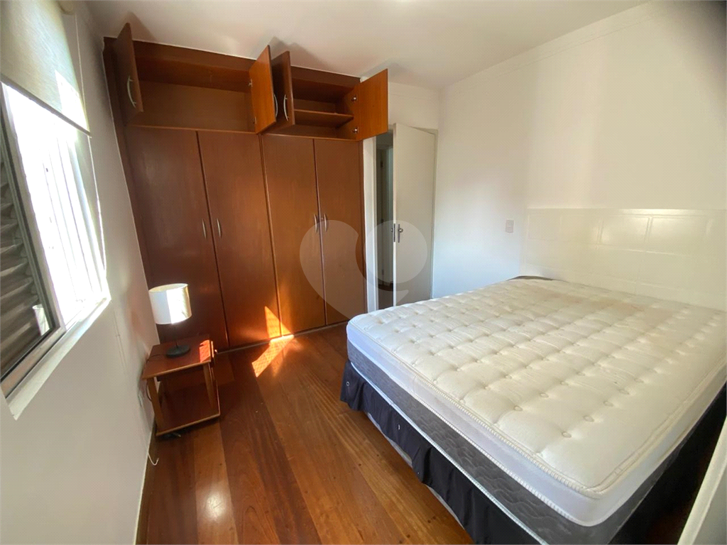 APARTAMENTO em HIGIENÓPOLIS