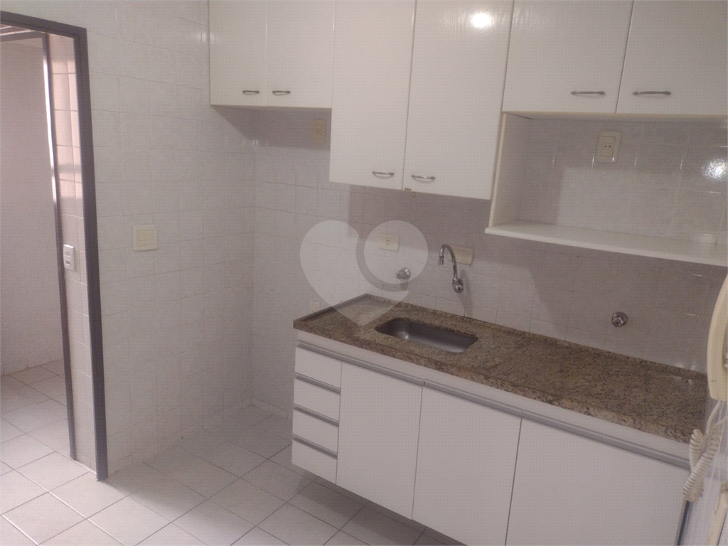 Apartamento à venda com 3 quartos, 83m² - Foto 10