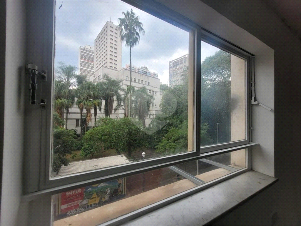 Sala comercial na Republica 