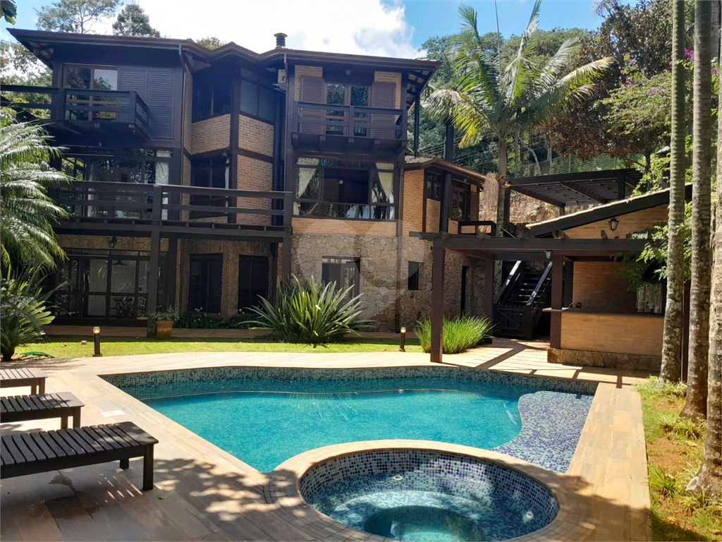 Casa de Condomínio à venda com 4 quartos, 280m² - Foto 1