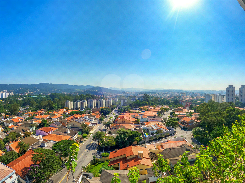 Cobertura a venda 224 m² com 3 quartos 2 vagas vista livre para Serra da Cantareira