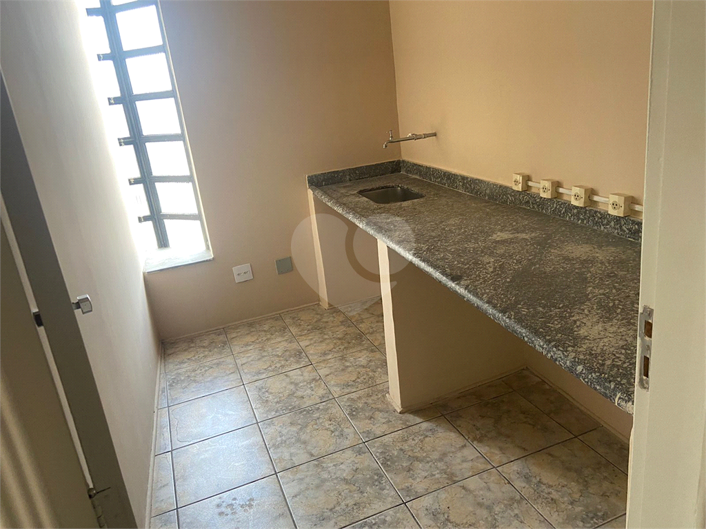 Prédio Comercial para Locação na Vila Clementino, 600m² Monousuário Ótima Localização