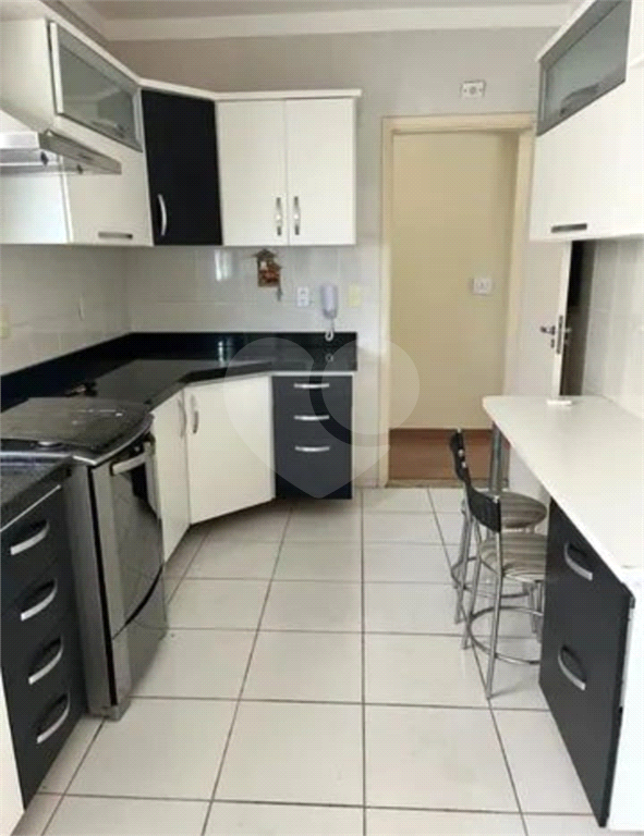 Apartamento à venda com 3 quartos, 90m² - Foto 1