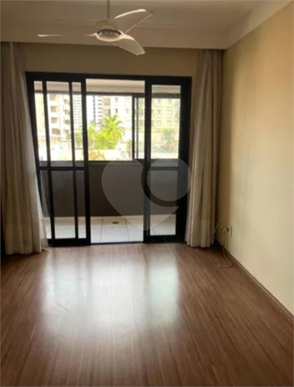 Apartamento à venda com 3 quartos, 90m² - Foto 2