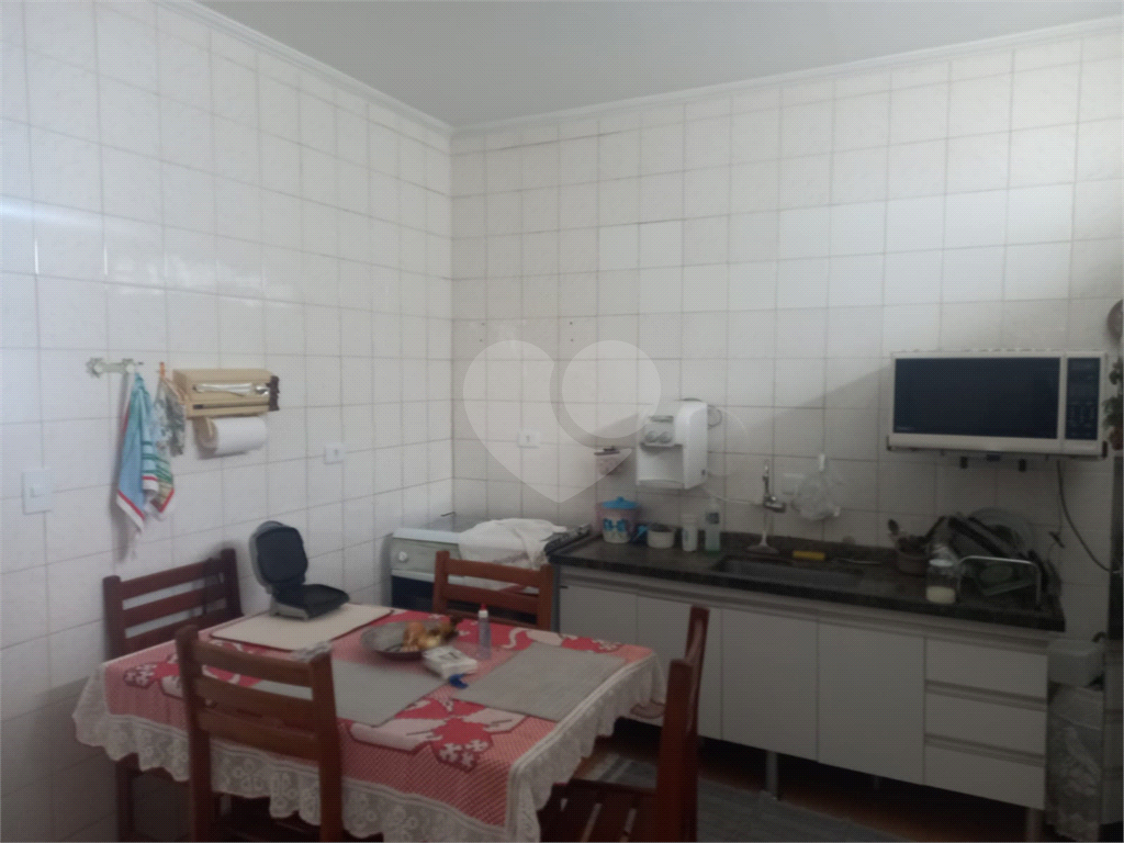 Casa a venda na Aveninda Leoncio de Magalhães