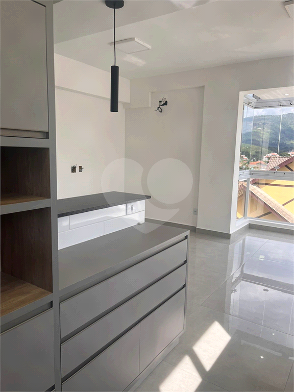 Apartamento para alugar com 2 quartos, 81m² - Foto 11