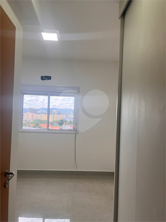 Apartamento para alugar com 2 quartos, 81m² - Foto 13