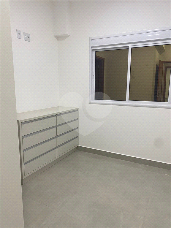 Apartamento para alugar com 2 quartos, 81m² - Foto 28