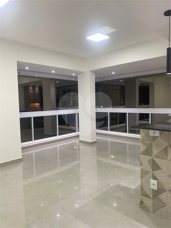 Apartamento para alugar com 2 quartos, 81m² - Foto 1