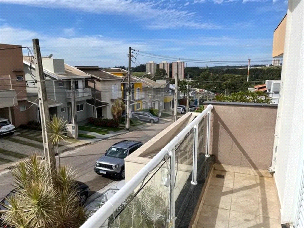 Casa à venda com 3 quartos, 145m² - Foto 2