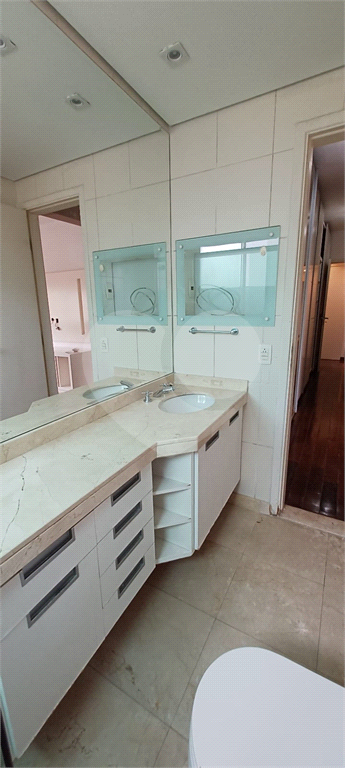 APARTAMENTO em MORUMBI