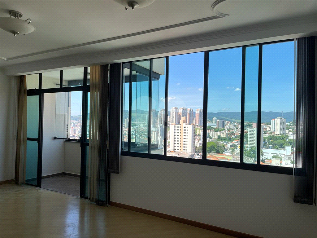 Apartamento à venda com 2 quartos, 167m² - Foto 1
