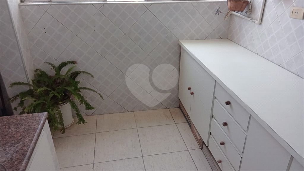 Apartamento à venda com 3 quartos, 96m² - Foto 26