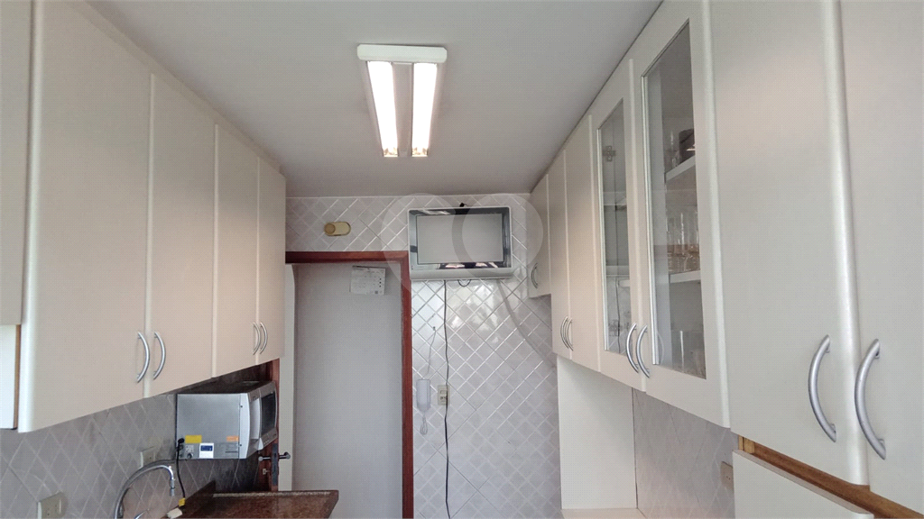 Apartamento à venda com 3 quartos, 96m² - Foto 13