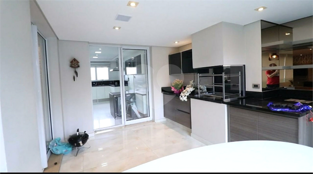 APARTAMENTO em SANTANA