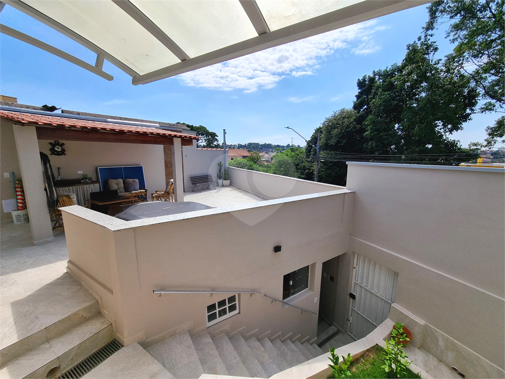 Sobrado Palmas do tremembé 3 suites - 2 vagas de garagem 