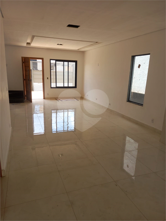 Sobrado à venda com 3 quartos, 136m² - Foto 1