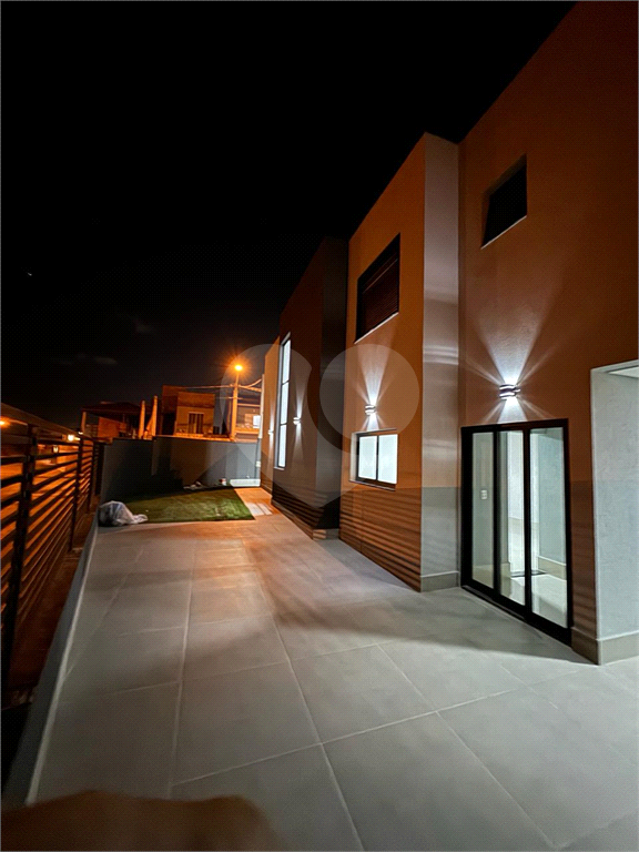 Casa à venda com 3 quartos, 165m² - Foto 1