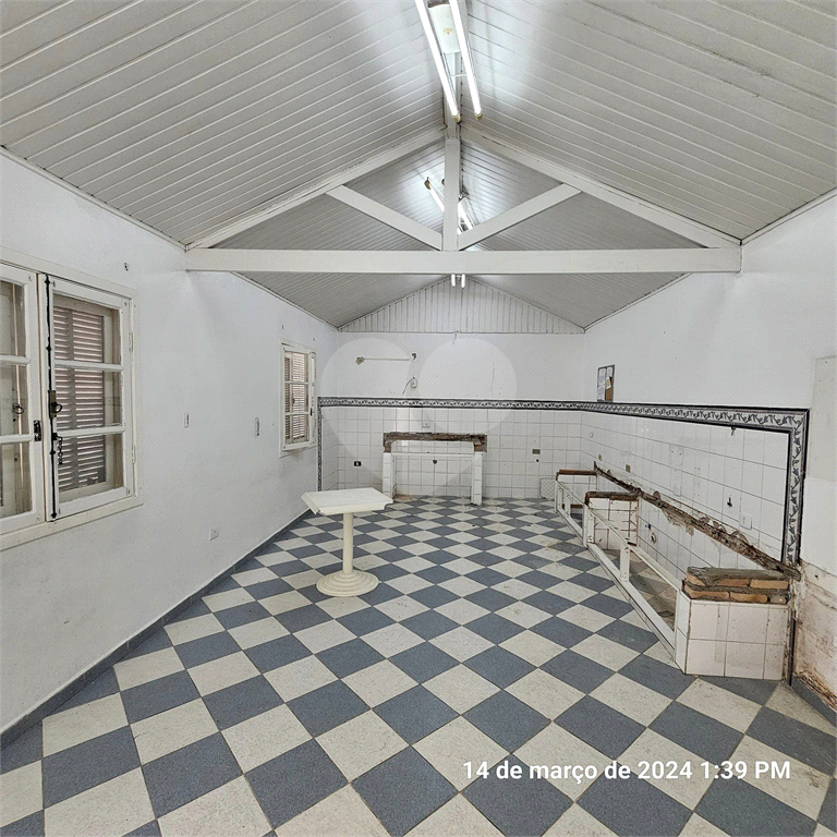 Casa Comercial - Morumbi - Escola - 343 m² - Locação / Aluguel