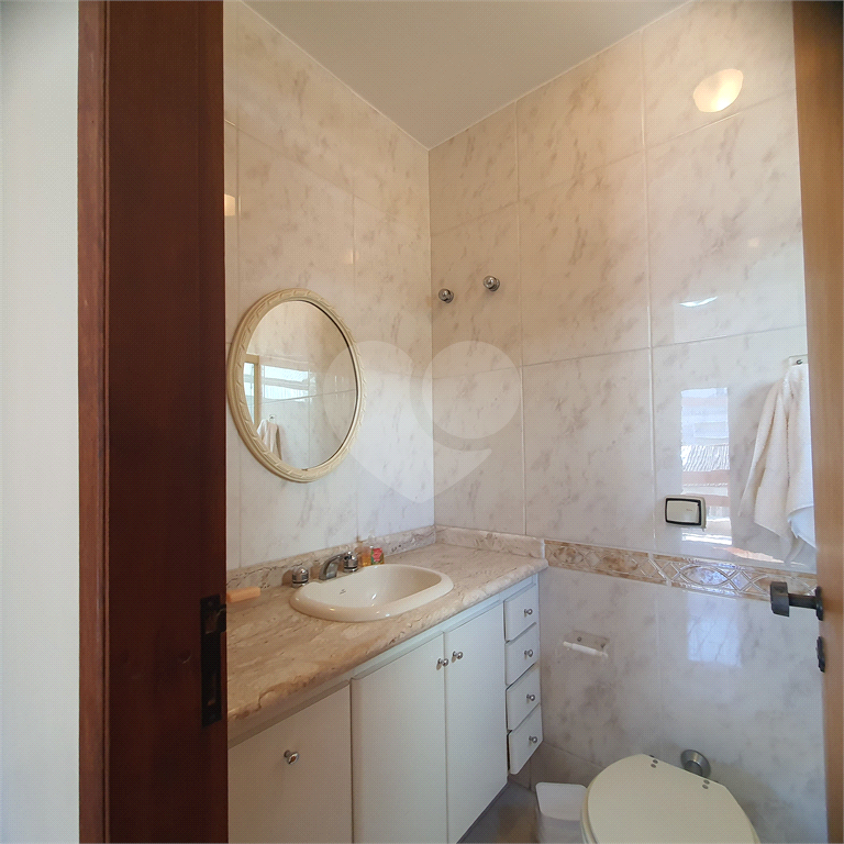 Casa 169m² construídos 3 suítes, 2 vagas com amplo quintal Chácara Klabin