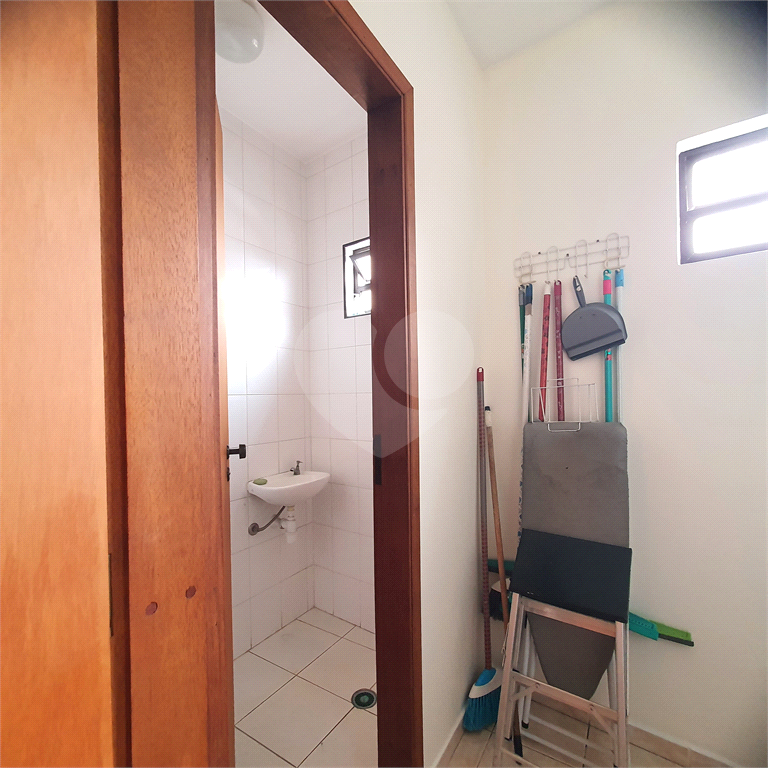 Casa 169m² construídos 3 suítes, 2 vagas com amplo quintal Chácara Klabin