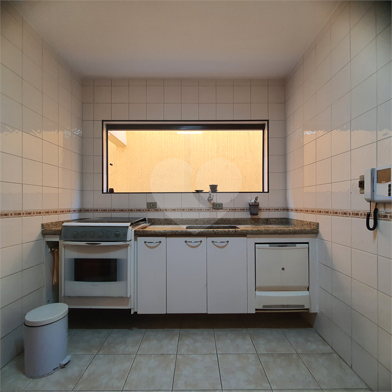 Casa 169m² construídos 3 suítes, 2 vagas com amplo quintal Chácara Klabin