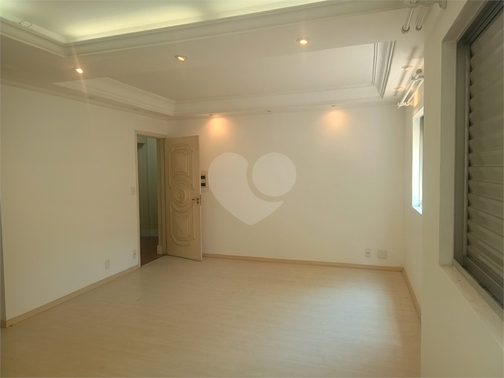 Apartamento à venda com 2 quartos, 76m² - Foto 4