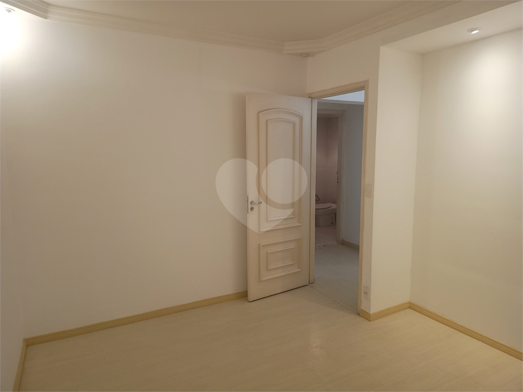 Apartamento à venda com 2 quartos, 76m² - Foto 18