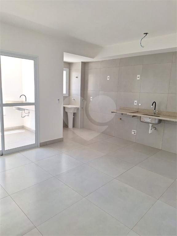 Apartamento à venda com 2 quartos, 64m² - Foto 23