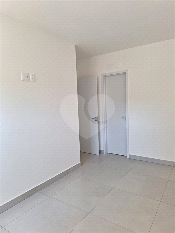 Apartamento à venda com 2 quartos, 64m² - Foto 17